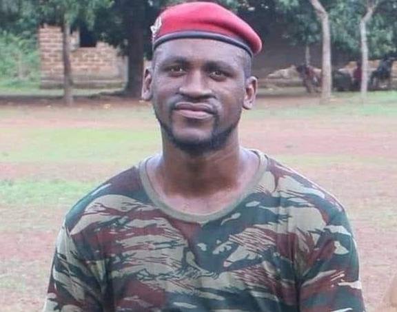 Accusé de vol d’ordinateur, les avocats du commandant Alya, portent plainte contre X pour enlèvement.