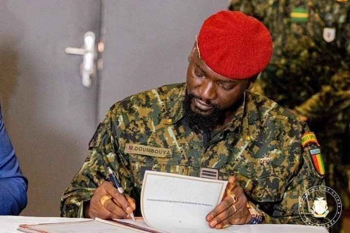 Guinée: deux ambassadeurs nommés par le col. Doumbouya.