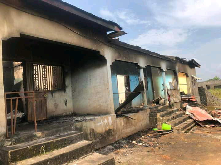 Guinée: cinq (5) personnes périssent dans un incendie à Dubréka, le pays perd 9 de ses compatriotes…