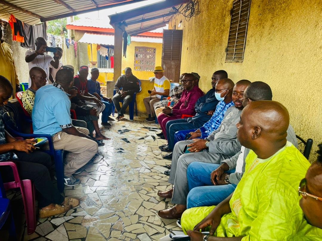 Guunée: le RPG-arc-en-ciel, UFDG, FNDC et autres chez les familles des victimes….