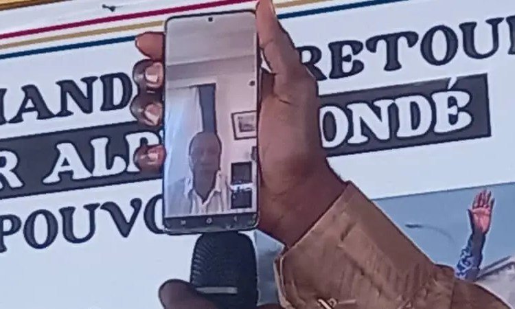 Guinée: Alpha Condé parle à ses militants après un certains temps de silence