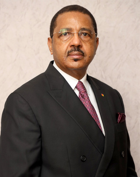 Le ministre de la santé limogé et remplacé par Dr Oumar Djouhé Bah.