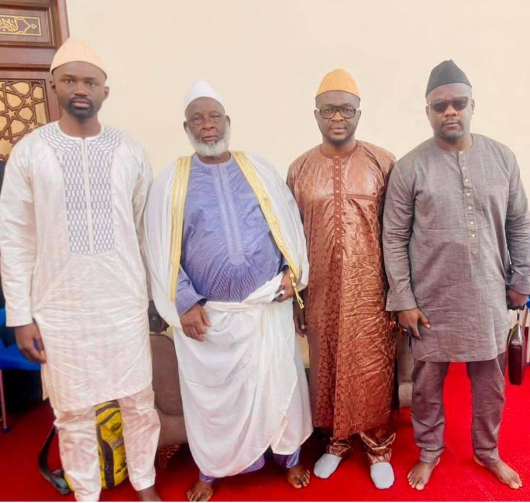 Des émissaires de la coordination nationale du FNDC rencontre le premier imam de la mosquée Fayçal