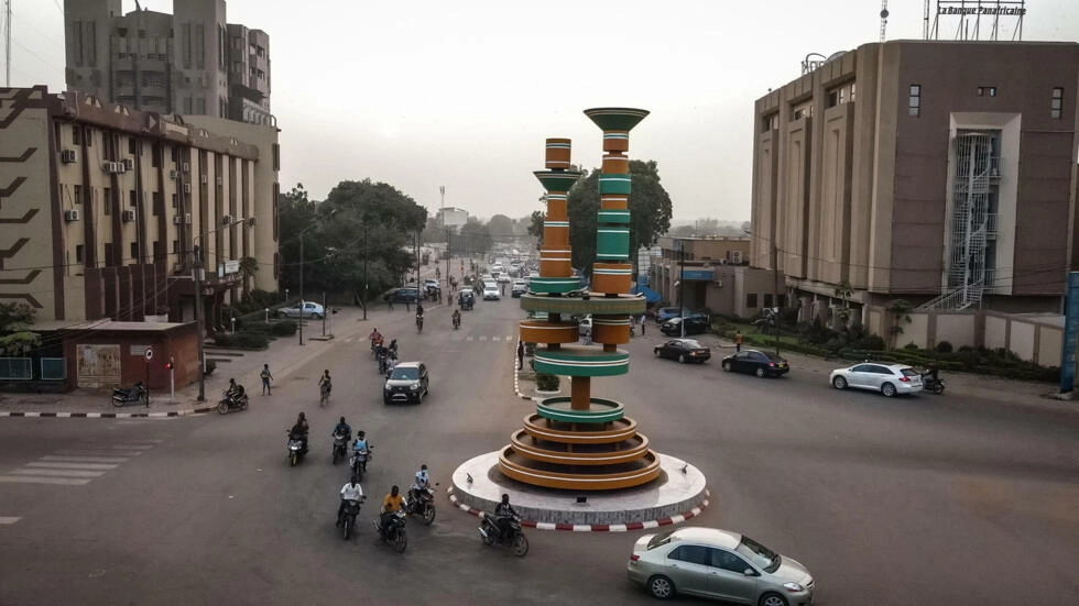 Burkina Faso: trois diplomates français déclarés «persona non grata» pour «activités subversives»