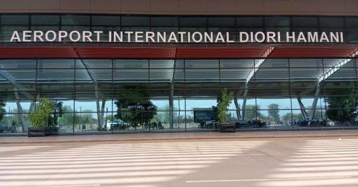 Niger: des explosions et des tirs entendus à Niamey, la junte annonce «reprendre le contrôle» de la situation (RFI)